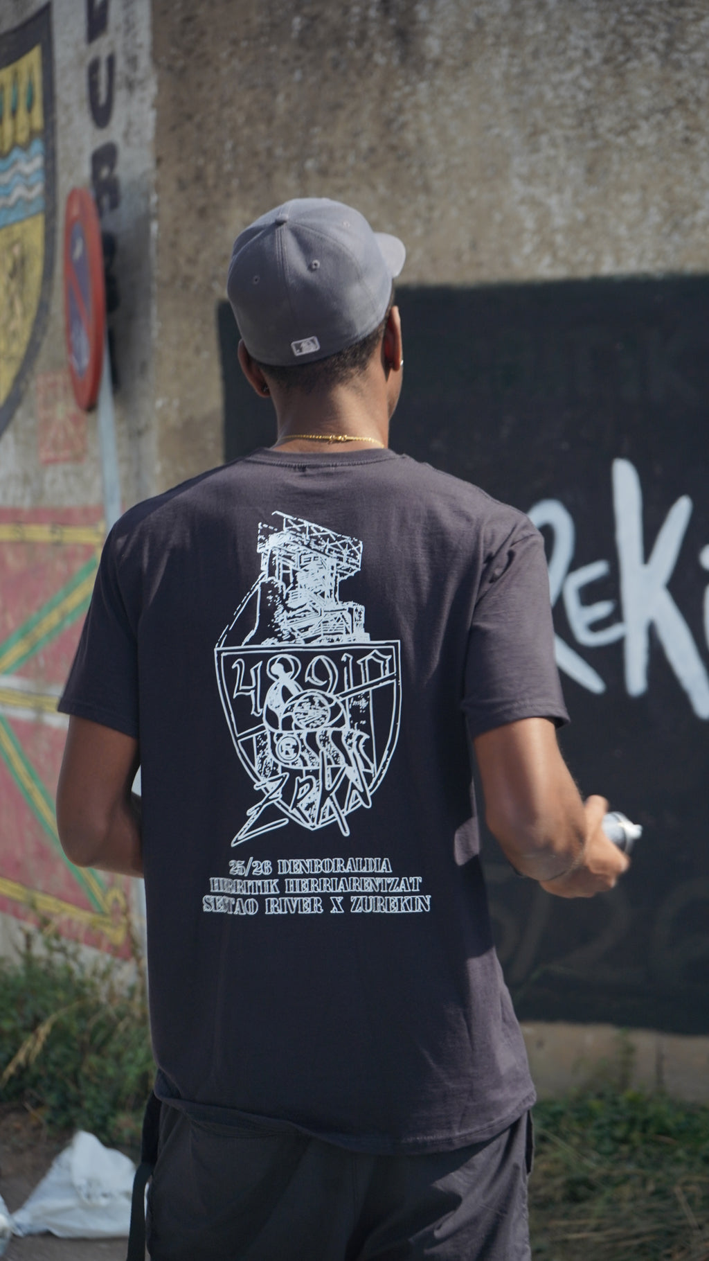 Camiseta Grafiti Rai